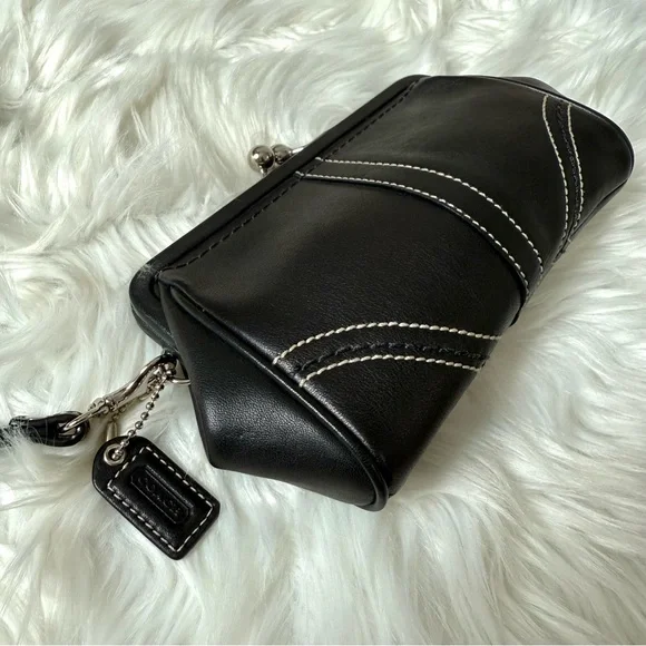 Coach RARE Kisslock Y2K Black Leather Clutch Wristlet - Picture 14 of 16